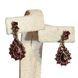 Antique sterling silver 925 gold plated Elegant Red garnet stone drop Earrings